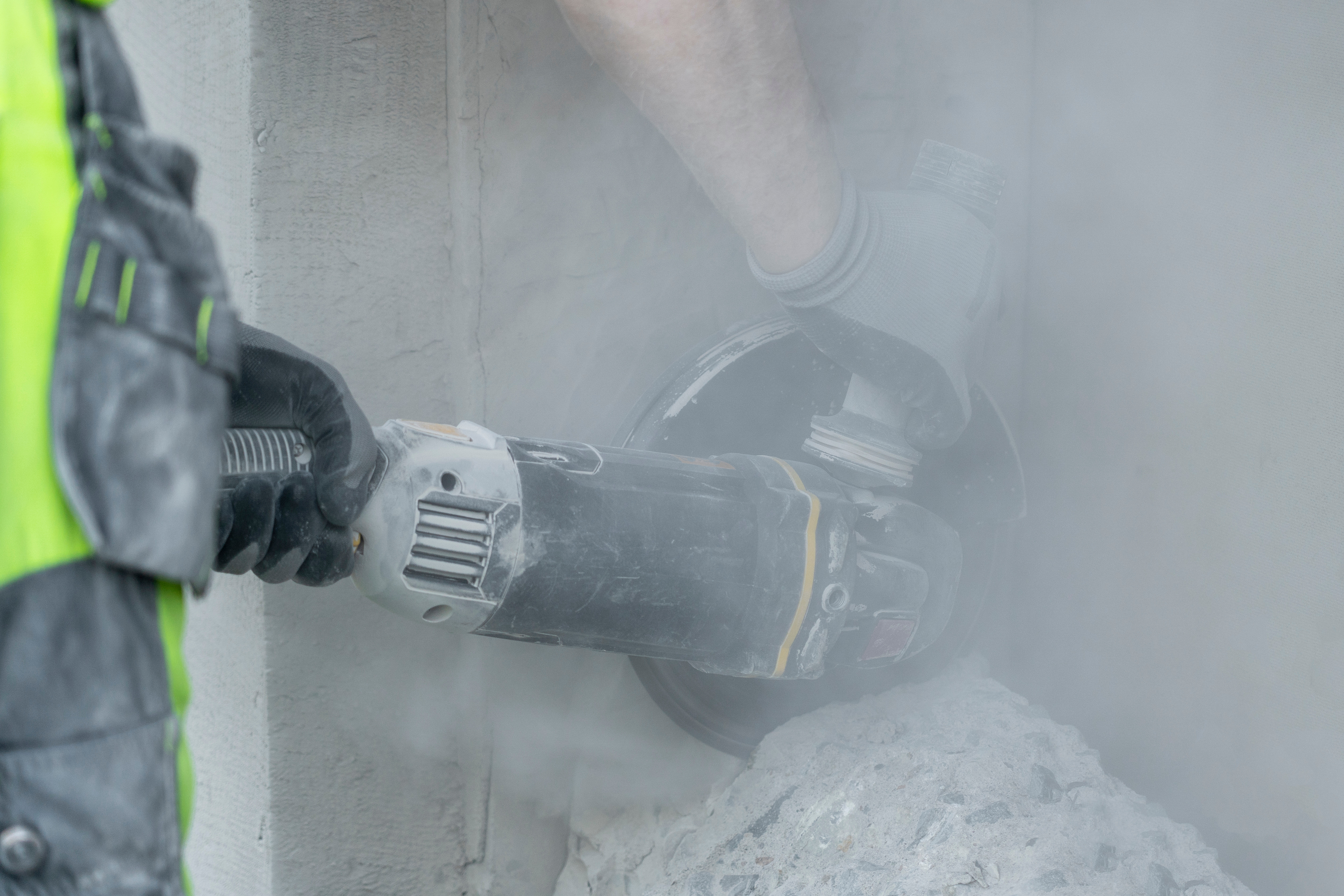 Slik unngår du de usynlige farene på byggeplassen